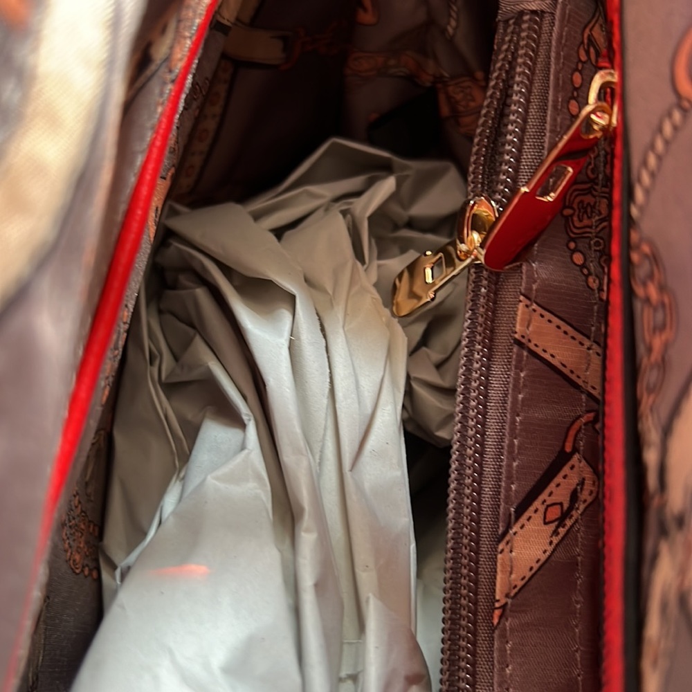 Red shoulder bag/ cross body bag - 2-in-1 Brand New - Picture 3 of 7